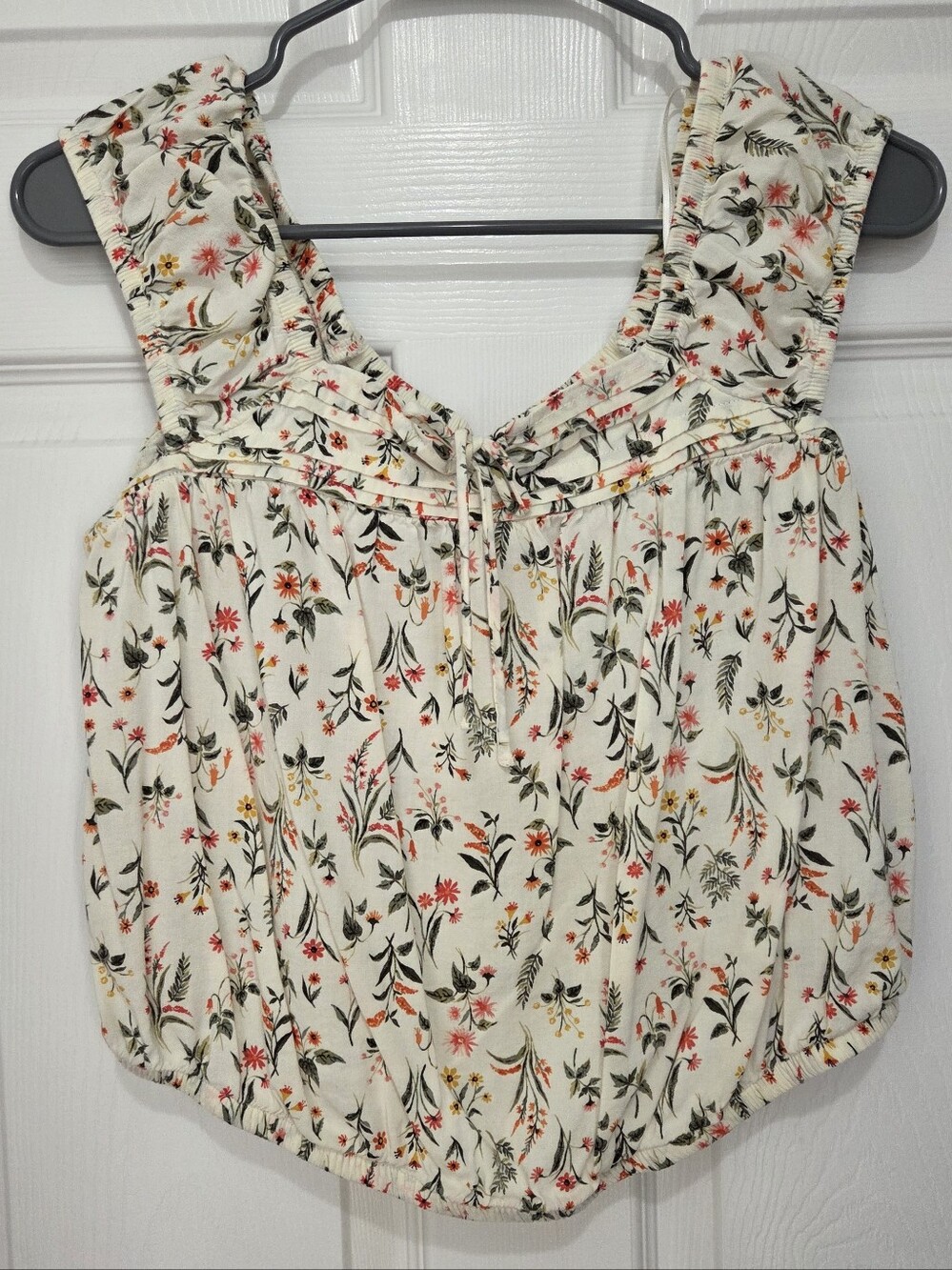 Old Navy Women Puff-Sleeve Cropped Floral Pintucked Blouse Size Small - Picture 2 of 8